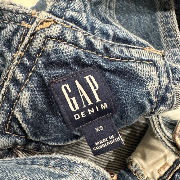 GAP Denim Overalls Skirtall XS Distressed Cutoff Raw Hem Women’s - Picture 6 of 6